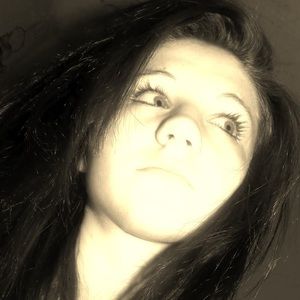 Meet your Posher, Vicky